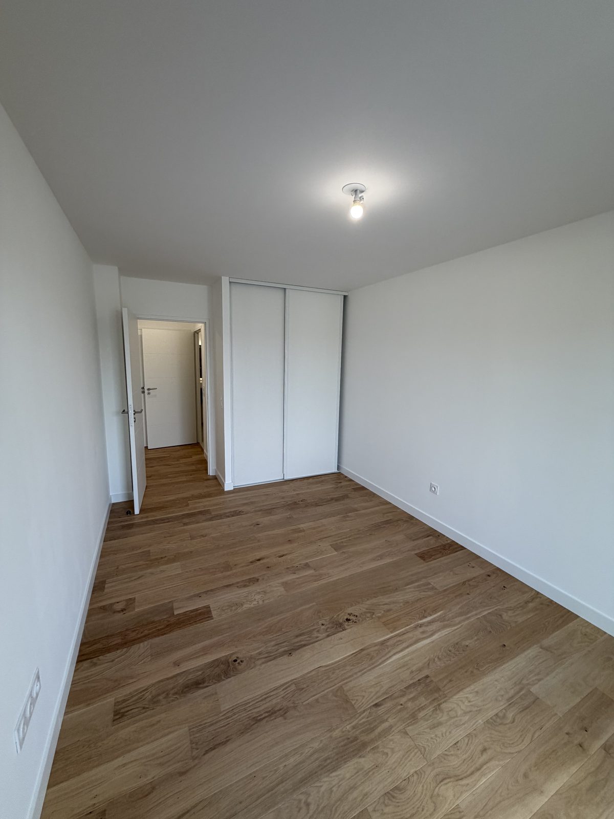 Chambre parquet ch&ecirc;ne